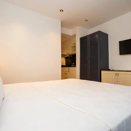 Aparthotel Channel
