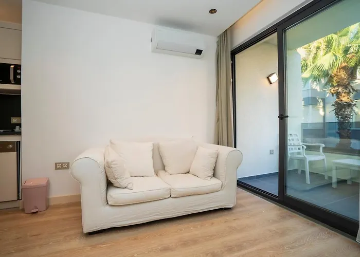 Hotel apartamentowy Channel 3*