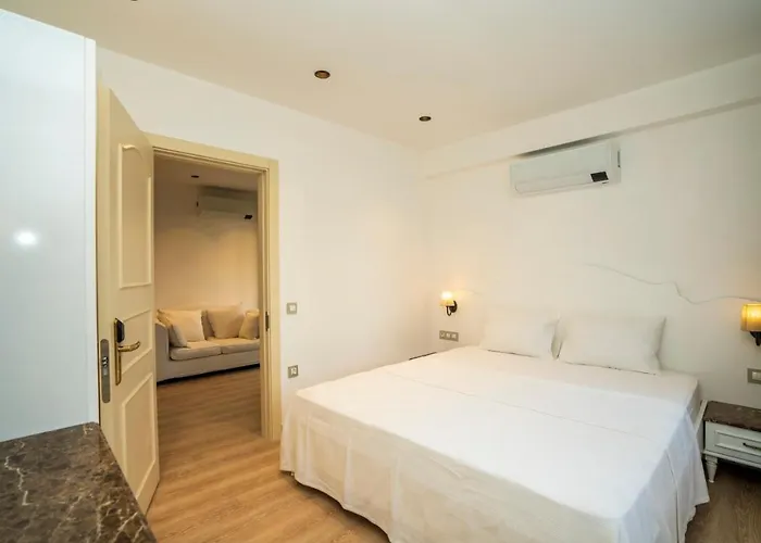 Hotel apartamentowy Channel 3*