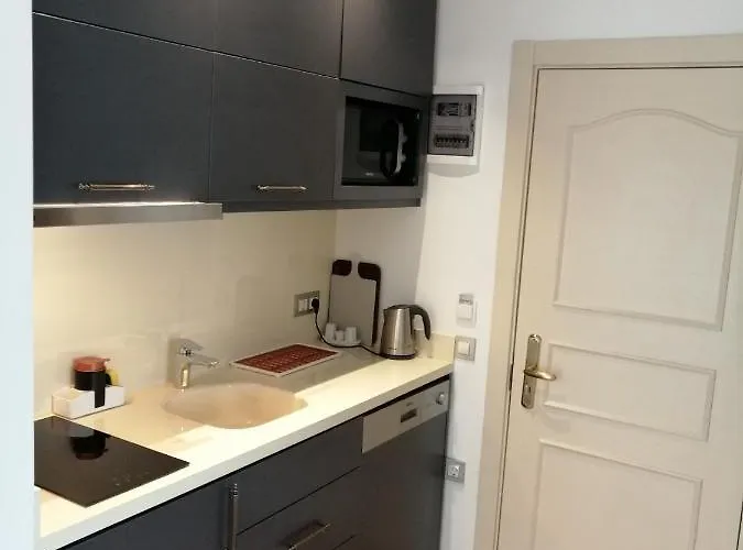 Hotel apartamentowy Channel